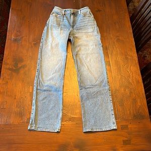 Hollister Ultra High-Rise Dad Jean - waist 24, length 31